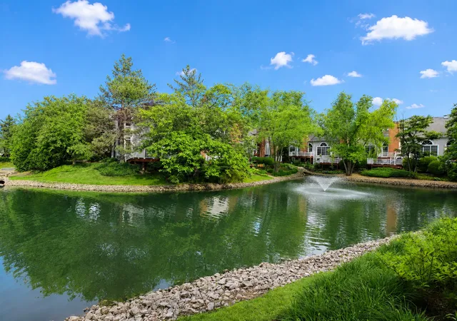 Photo 3 of Townhouse for sale at 2s729 Parkview Dr, Glen Ellyn, IL 60137 | MLS# 12734750 | Listing updated on 2026-09-08
