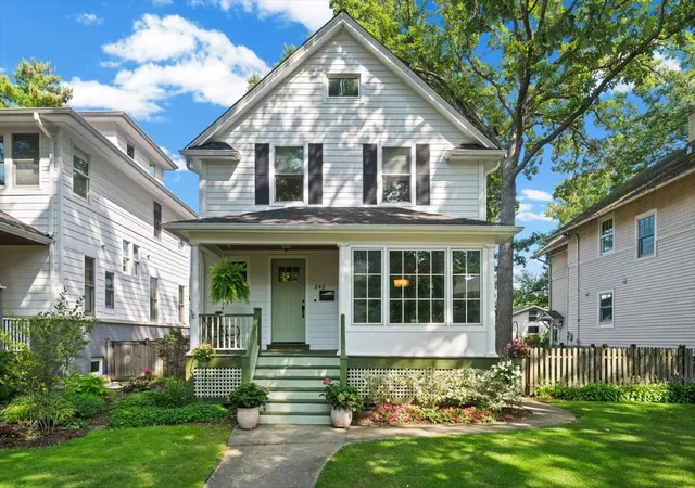 Photo 2 of Single family home for sale at 248 Wood Ct, Wilmette, IL 60091 | MLS# 12736620 | Listing updated on 2026-09-22