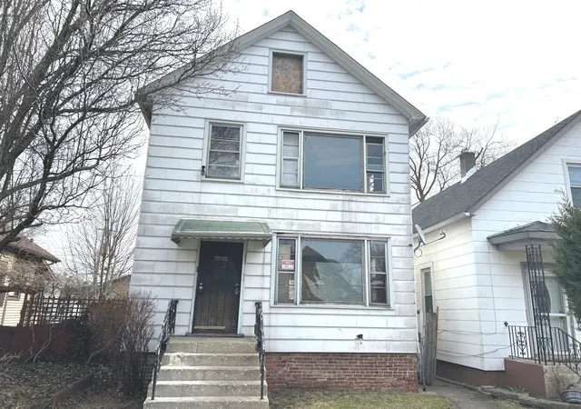 Photo 1 of Single family home for sale at 12557 Ann St, Blue Island, IL 60406 | MLS# 12738511 | Listing updated on 2026-09-24