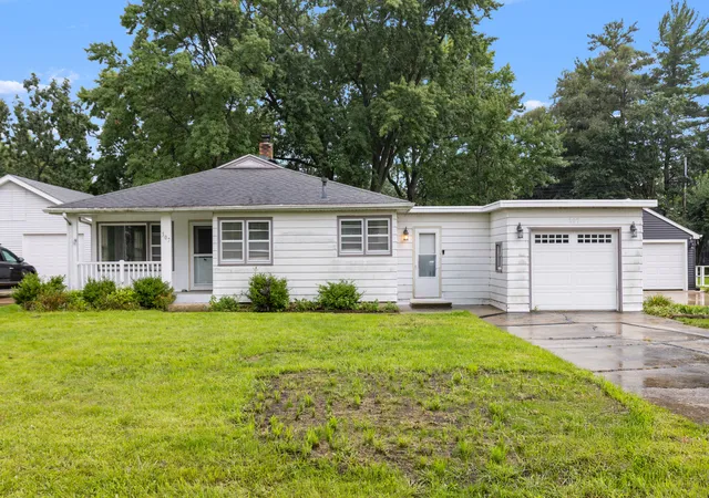 Photo 1 of Single family home for sale at 307 Superior Ave, Machesney Park, IL 61115 | MLS# 12739484 | Listing updated on 2026-09-22