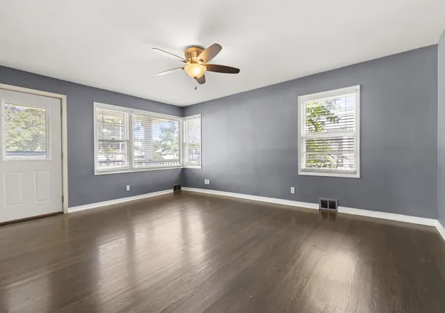 Photo 3 of Single family home for sale at 307 Superior Ave, Machesney Park, IL 61115 | MLS# 12739484 | Listing updated on 2026-09-22