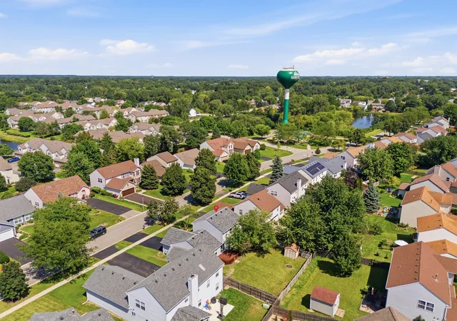 Photo 27 of Single family home for sale at 105 E Brittany Ln, Hainesville, IL 60030 | MLS# 12739686 | Listing updated on 2026-09-23