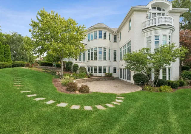 Photo 3 of Mansion for sale at 1904 Midwest Clb Pkwy, Oak Brook, IL 60523 | MLS# 12746787 | Listing updated on 2026-10-02