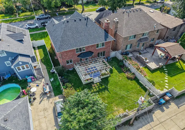 Photo 3 of Single family home for sale at 9304 Sproat St, Oak Lawn, IL 60453 | MLS# 12746881 | Listing updated on 2026-09-08