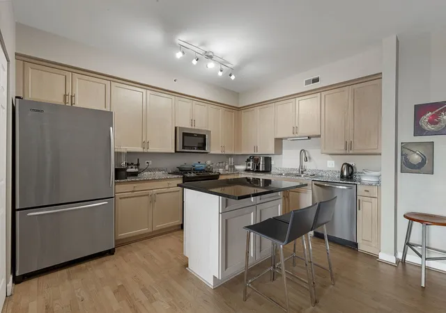 Photo 4 of Condo for sale at 8300 Callie Ave #601, Morton Grove, IL 60053 | MLS# 12748101 | Listing updated on 2026-09-23