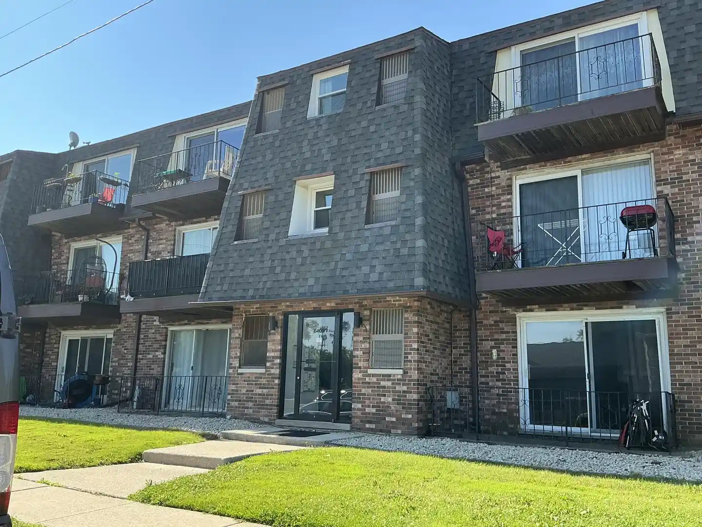 Listing Photo 1 - Condo for sale in 6405 W Home Ave located at 6405 W Home Ave, Worth, IL 60482 - Unit #3A