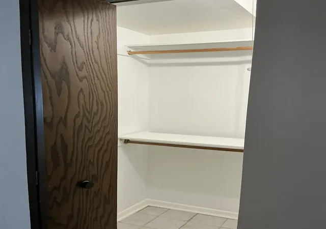 Listing Photo 4 - Condo for sale in building located at 6405 W Home Ave, Worth, IL 60482 - Unit #3A