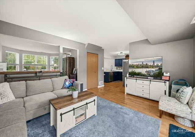 Photo 3 of Single family home for sale at 114 Presidential Blvd, Oswego, IL 60543 | MLS# 12750339 | Listing updated on 2026-10-03