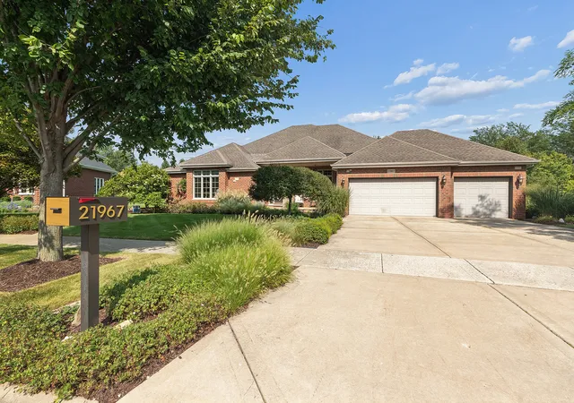 Photo 1 of Single family home for sale at 21967 Emily Ln, Frankfort, IL 60423 | MLS# 12750528 | Listing updated on 2026-10-05