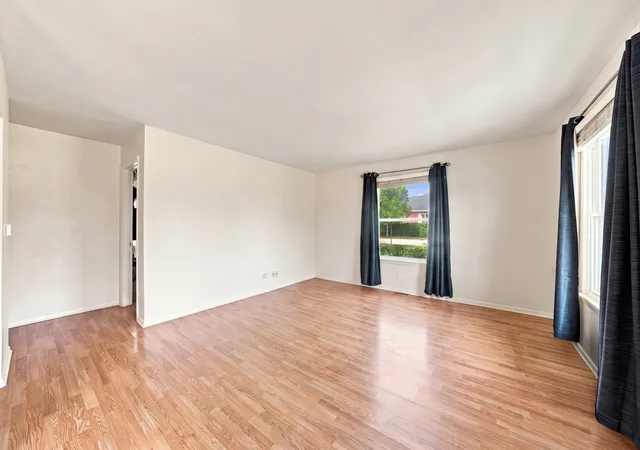 Photo 2 of Condo for sale at 773 Pahl Rd, Elk Grove Village, IL 60007 | MLS# 12750910 | Listing updated on 2026-09-23