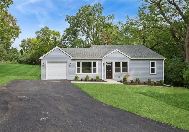 Photo 2 of Single family home for sale at 28622 W Edgewood Ave, Cary, IL 60013 | MLS# 12751029 | Listing updated on 2026-09-23