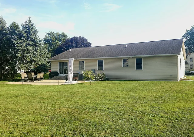 Photo 46 of Single family home for sale at 404 E Buffalo St, Polo, IL 61064 | MLS# 12751185 | Listing updated on 2026-09-23