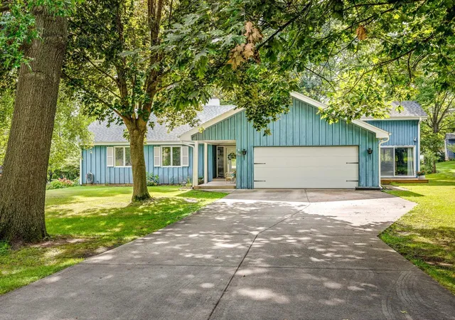 Photo 1 of Sale Pending at 650 Coolidge Pl, Rockford, IL 61107 | MLS# 12751431 | Listing updated on 2026-09-10