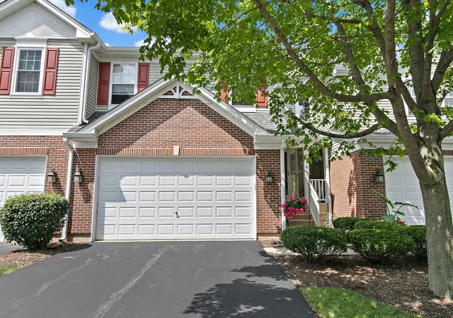 Townhouse for sale at 244 Lineas Ln #244, Geneva, IL 60134 | MLS# 12751615