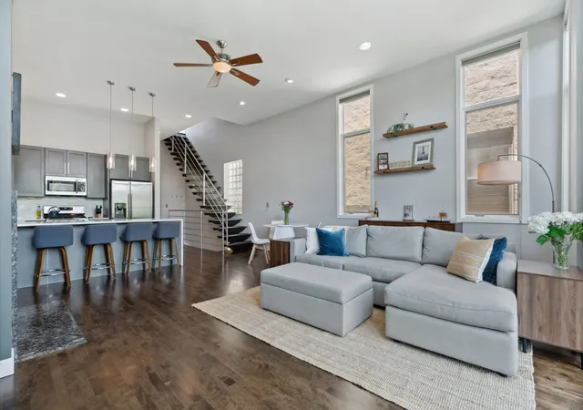 Listing Photo 5 - Condo for sale in building located at 864 N Paulina St, Chicago, IL 60622 - Unit #3