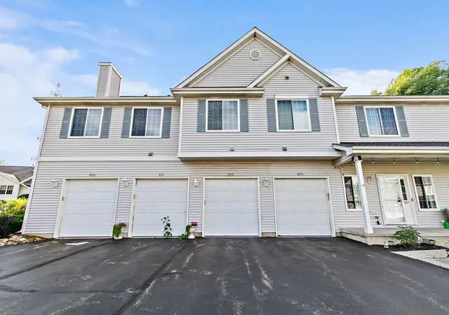 Photo 2 of Condo for sale at 1075 Castleshire Dr #1075, Woodstock, IL 60098 | MLS# 12752161 | Listing updated on 2026-09-11