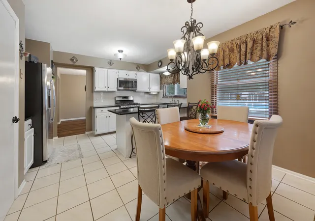 Photo 3 of Single family home for sale at 717 S Point Dr, Schaumburg, IL 60193 | MLS# 12752174 | Listing updated on 2026-09-17