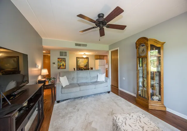 Photo 3 of Condo for sale at 5540 Walnut Ave #7A, Downers Grove, IL 60515 | MLS# 12752768 | Listing updated on 2026-09-17