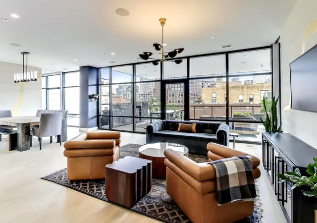 Photo 3 of Condo for sale at 6 N Carpenter St #5B, Chicago, IL 60607 | MLS# 12753243 | Listing updated on 2026-09-17