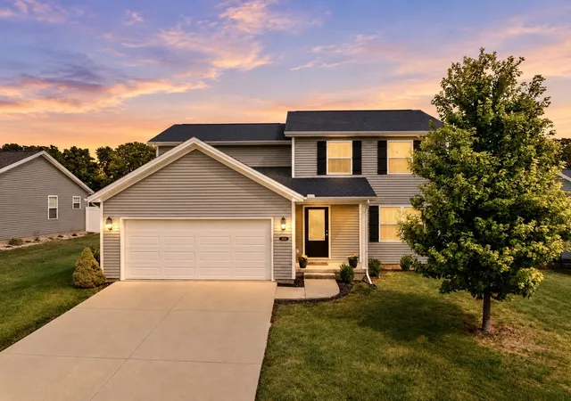 Photo 1 of Single family home for sale at 2906 Conlor Dr, Bloomington, IL 61704 | MLS# 12754136 | Listing updated on 2026-09-27