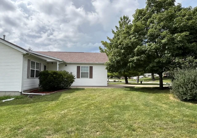Photo 2 of Single family home for sale at 517 E Division St, Kewanee, IL 61443 | MLS# 12754248 | Listing updated on 2026-09-23