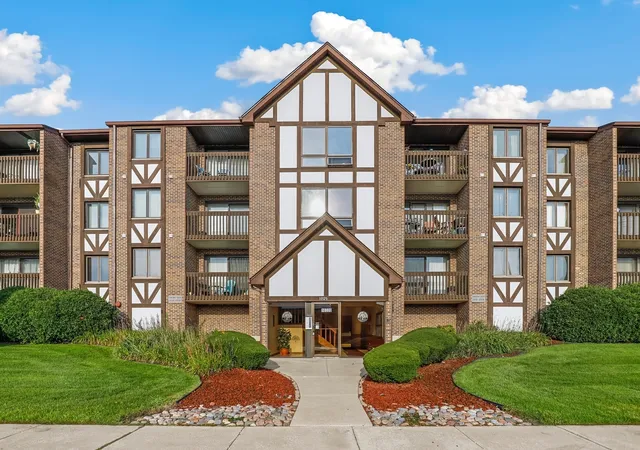 Photo 1 of Condo for sale at 10320 Central Ave #207, Oak Lawn, IL 60453 | MLS# 12755069 | Listing updated on 2026-09-15
