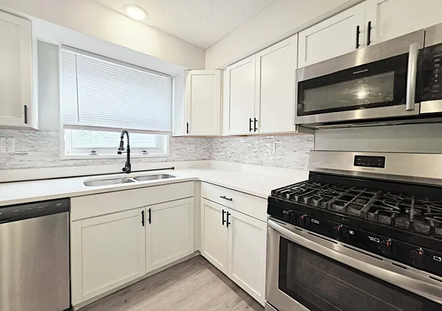 Photo 3 of Single family home for sale at 14637 Dante Ave, Dolton, IL 60419 | MLS# 12756210 | Listing updated on 2026-09-17
