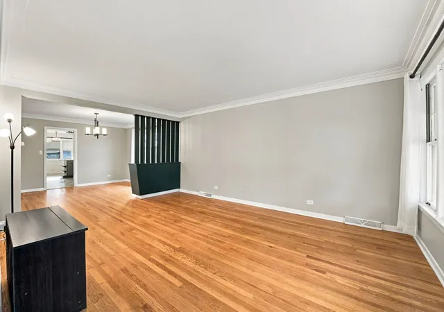 Photo 4 of Single family home for sale at 10521 Lavergne Ave, Oak Lawn, IL 60453 | MLS# 12756515 | Listing updated on 2026-10-06