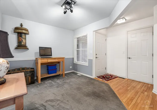 Photo 4 of Townhouse for sale at 1743 W Ethans Glen Dr, Palatine, IL 60067 | MLS# 12756538 | Listing updated on 2026-09-22