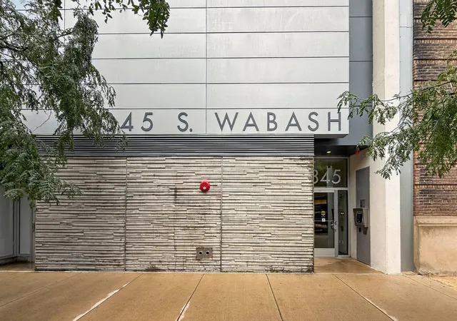 Photo 2 of Condo for sale at 1345 S Wabash Ave #902, Chicago, IL 60605 | MLS# 12757000 | Listing updated on 2026-09-17