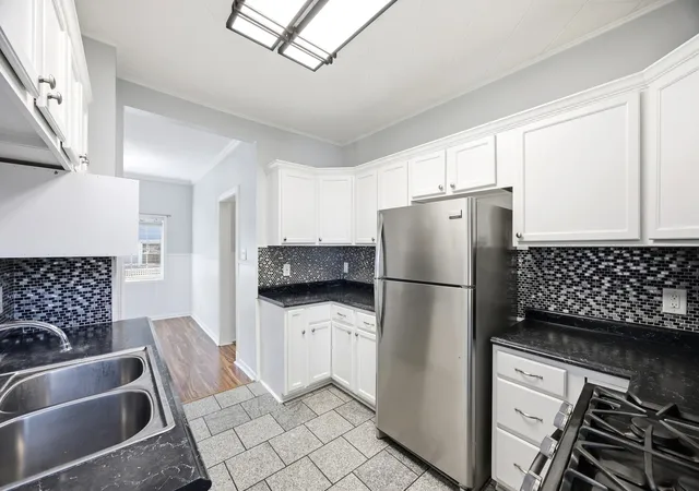 Photo 4 of Single family home for sale at 810 Wheeler St, Woodstock, IL 60098 | MLS# 12757341 | Listing updated on 2026-09-22