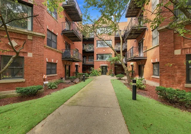 Photo 3 of Condo for sale at 5944 S King Dr #1E, Chicago, IL 60637 | MLS# 12757561 | Listing updated on 2026-09-25