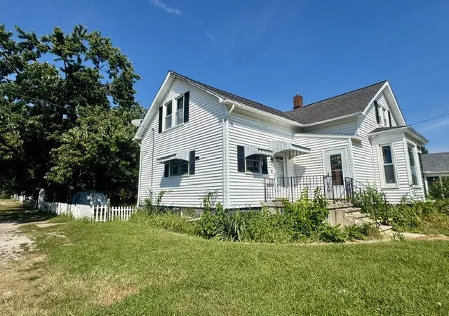 Photo 3 of Single family home for sale at 1434 Kansas St, Ottawa, IL 61350 | MLS# 12757651 | Listing updated on 2026-09-22