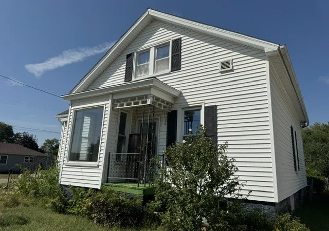 Photo 4 of Single family home for sale at 1434 Kansas St, Ottawa, IL 61350 | MLS# 12757651 | Listing updated on 2026-09-22
