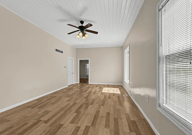 Photo 3 of Single family home for sale at 110 2nd Street, Lasalle, IL 61301 | MLS# 12757808 | Listing updated on 2026-09-21