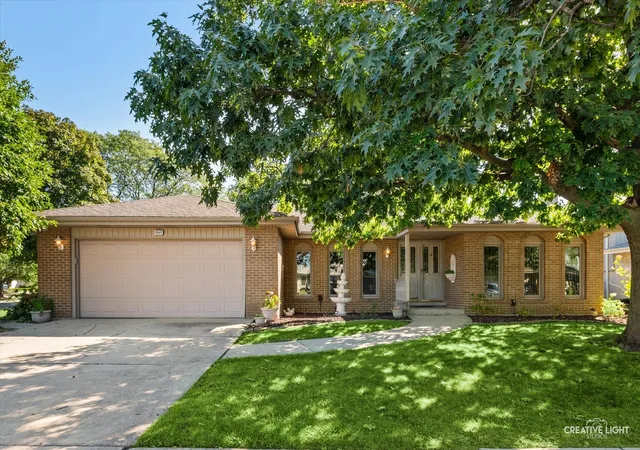 Photo 1 of Single family home for sale at 15527 Larkspur Ln, Orland Park, IL 60462 | MLS# 12758390 | Listing updated on 2026-09-22