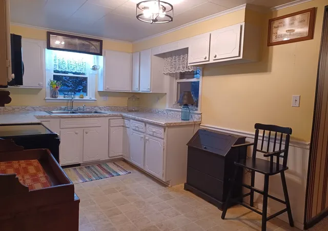 Photo 4 of Single family home for sale at 304 S Powell St, Norris City, IL 62869 | MLS# 12758551 | Listing updated on 2026-09-28