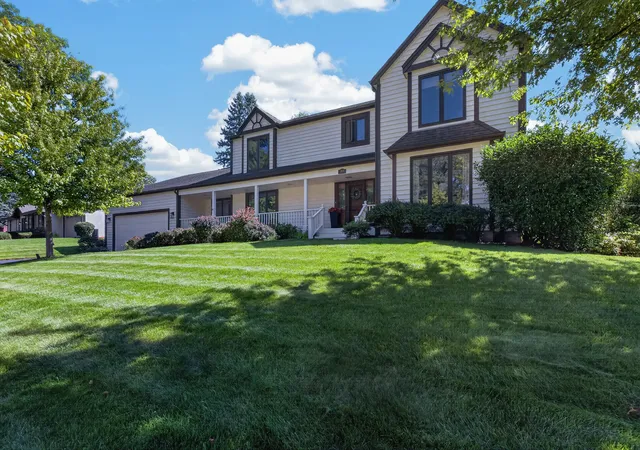 Photo 2 of Single family home for sale at 4031 Eaton Dr, Rockford, IL 61114 | MLS# 12758632 | Listing updated on 2026-09-22
