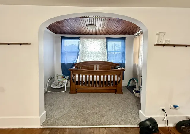 Photo 3 of House for sale at 3643 Rockingham Rd, Davenport, IA 52802 | MLS# 12758638 | Listing updated on 2026-09-23