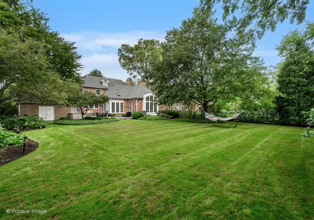 Photo 29 of Single family home for sale at 522 Kenilworth Ave, Kenilworth, IL 60043 | MLS# 12758737 | Listing updated on 2026-09-29