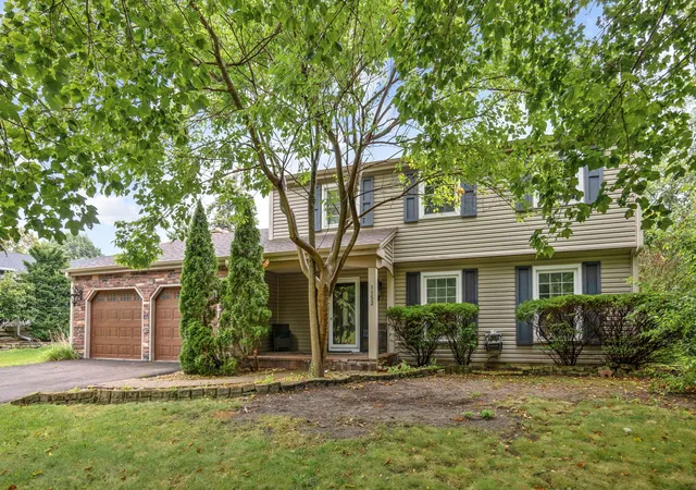 Photo 1 of Single family home for sale at 1152 Lexington Ln, Batavia, IL 60510 | MLS# 12759161 | Listing updated on 2026-10-02