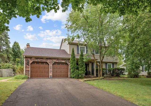 Photo 2 of Single family home for sale at 1152 Lexington Ln, Batavia, IL 60510 | MLS# 12759161 | Listing updated on 2026-10-02