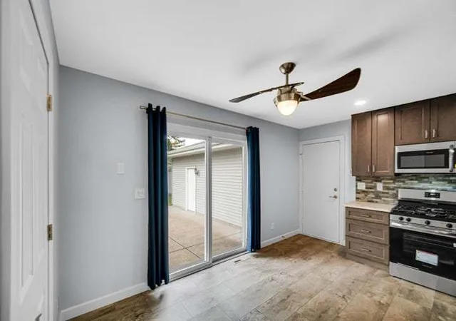 Photo 4 of Sale Pending at 214 Locust Ave S, Hebron, IN 46341 | MLS# 12759305 | Listing updated on 2026-09-18