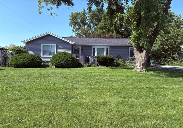 Single family home for sale at 7756 W 81st Place, Bridgeview, IL 60455 | MLS# 12759577