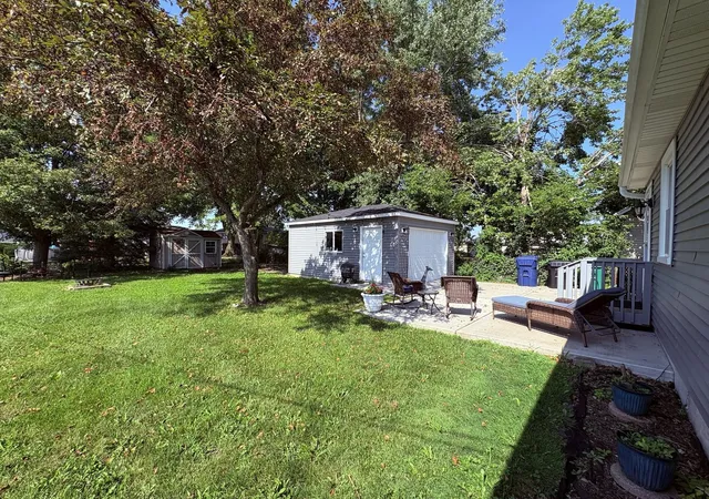 Photo 3 of Single family home for sale at 7756 W 81st Place, Bridgeview, IL 60455 | MLS# 12759577 | Listing updated on 2026-09-30