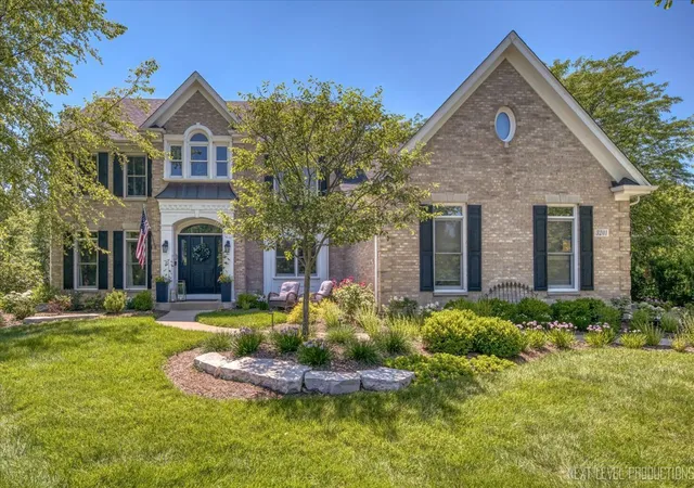 Photo 1 of Single family home for sale at 3201 Greenwood Ln, St. Charles, IL 60175 | MLS# 12759687 | Listing updated on 2026-09-22