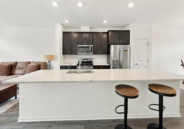 Photo 4 of Townhouse for sale at 1209 Lakepointe Dr, Schaumburg, IL 60173 | MLS# 12759868 | Listing updated on 2026-09-22