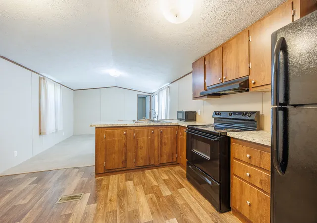 Photo 3 of Single family home for sale at 1205 N Gary St, Centralia, IL 62801 | MLS# 12760021 | Listing updated on 2026-09-16