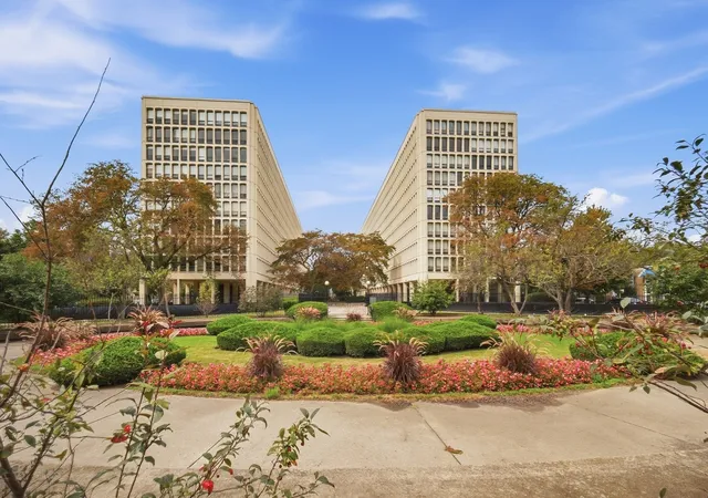 Condo for sale at 1400 E 55th Place #208S, Chicago, IL 60637 | MLS# 12760143
