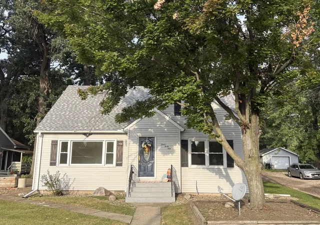 Photo 1 of Single family home for sale at 1249 Creve Coeur St, Lasalle, IL 61301 | MLS# 12760381 | Listing updated on 2026-09-22